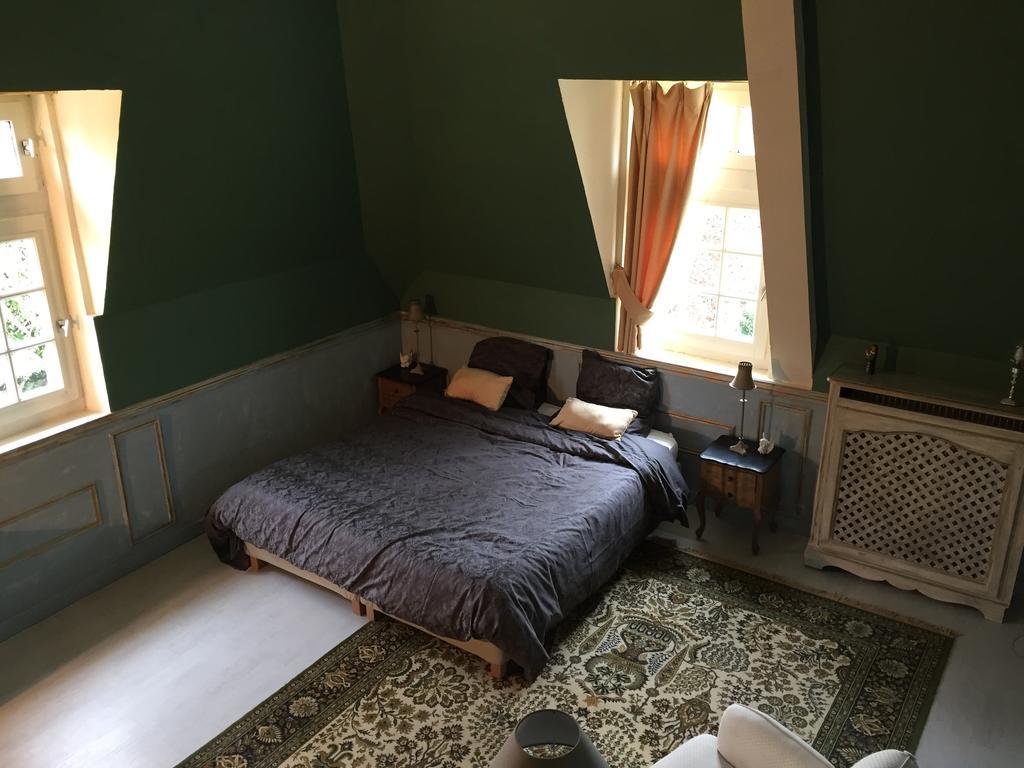 Le Castel Ecossais Bed & Breakfast Senlis  Exterior photo